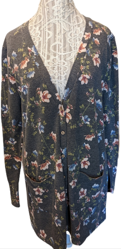 Agnes & Dora Essential Cardigan SZ XL Gray Small Floral